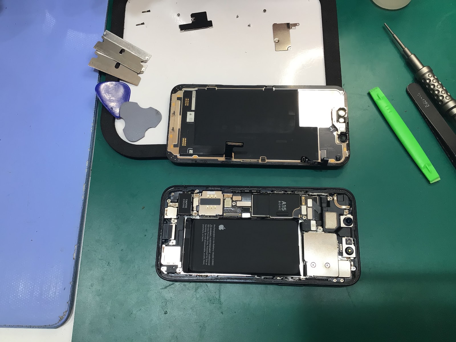 iPhoneのバッテリー持ち、そろそろ悪くなってきていませんか？